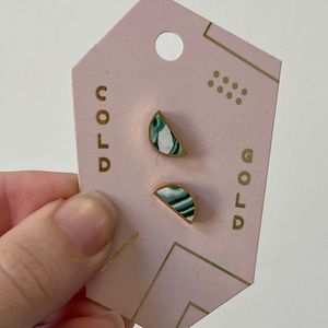 Cold Gold Geometric Stud Earrings with Green Clay and Gold Half Moons